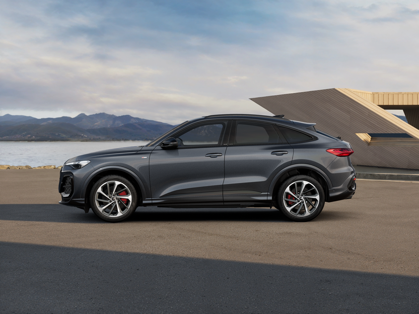 Изображение на Audi Q5 Sportback 220 kW TDI S tronic qu