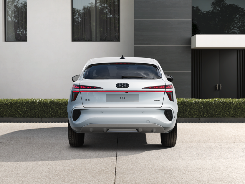 Изображение на Audi Q3 Sportback 142 kW TDI quattro