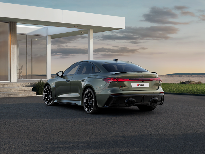 Изображение на Audi RS 5 Limousine PHEV quattro