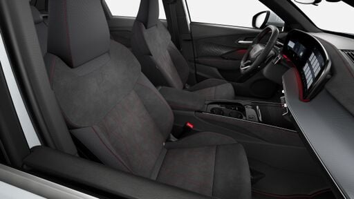 Шевове в червено Audi Sport