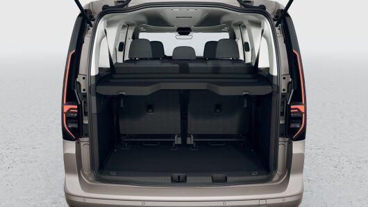 Изображение на Caddy Style Maxi eHybrid 7 места