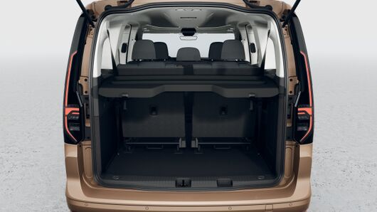 Изображение на Caddy Style Maxi eHybrid 7 места