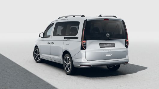 Изображение на Caddy Style Maxi eHybrid 7 места