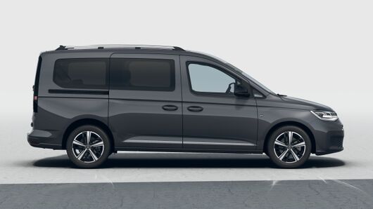 Изображение на Caddy Style Maxi eHybrid 7 места