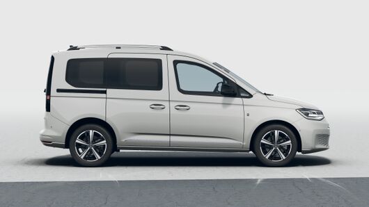 Изображение на Caddy Style eHybrid 5 места