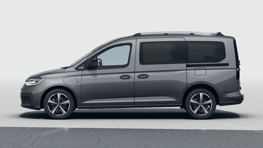 Изображение на Caddy Style Maxi eHybrid 7 места