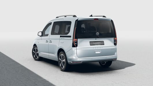 Изображение на Caddy Style eHybrid 5 места