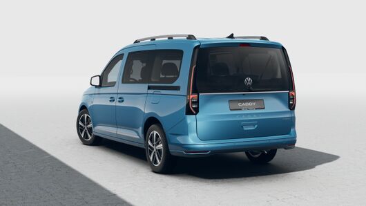 Изображение на Caddy Style Maxi eHybrid 7 места