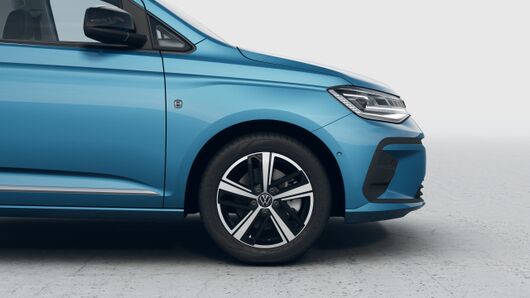 Изображение на Caddy Style Maxi eHybrid 7 места