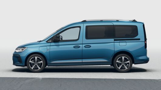 Изображение на Caddy Style Maxi eHybrid 7 места