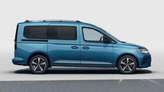 Изображение на Caddy Style Maxi eHybrid 7 места