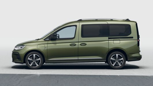 Изображение на Caddy Style Maxi eHybrid 7 места