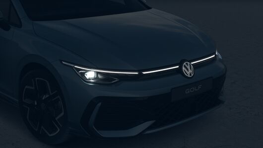 Изображение на Golf 8 R-Line Plus 2.0 TDI DSG