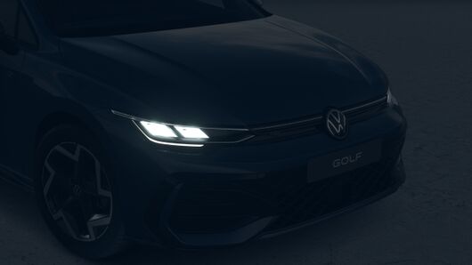 Изображение на Golf 8 R-Line 1.5 eTSI OPF DSG