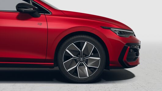 Изображение на Golf 8 R-Line Plus 2.0 TSI OPF 4M DSG