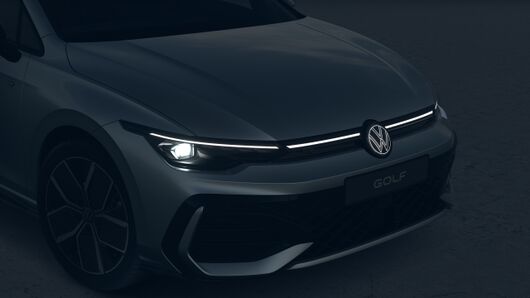 Изображение на Golf 8 R-Line Plus 2.0 TSI OPF 4M DSG