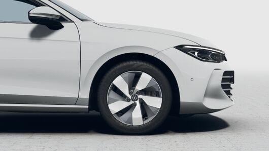 Изображение на Passat 9 Business 2.0 TSI DSG