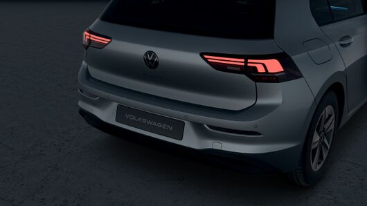 Изображение на Golf 8 Life 2.0 TDI SCR DSG