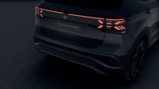 Изображение на T-Cross R-Line PLUS 1.5 TSI OPF DSG