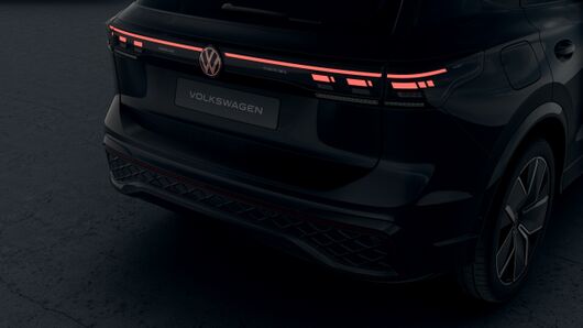 Изображение на Tiguan R-Line Plus 2.0 TDI 4MOTION DSG