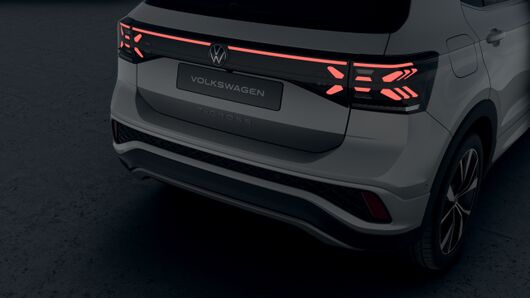 Изображение на T-Cross R-Line PLUS 1.5 TSI OPF DSG