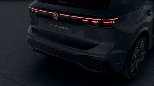 Изображение на Tiguan R-Line Plus 1.5 eHybrid OPF DSG