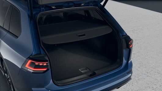 Изображение на Golf VA 8 R-Line Plus 2.0 TSI OPF 4M DSG