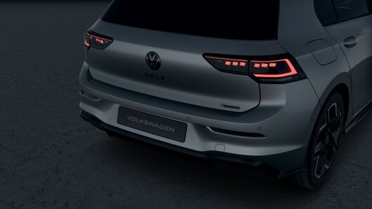 Изображение на Golf 8 R-Line Plus 2.0 TSI OPF 4M DSG
