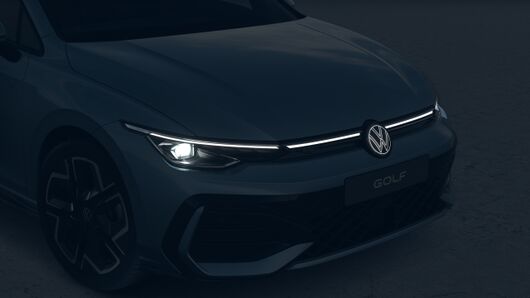 Изображение на Golf 8 R-Line Plus 1.5 eTSI OPF DSG