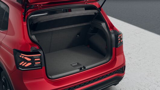 Изображение на T-Cross R-Line PLUS 1.5 TSI OPF DSG