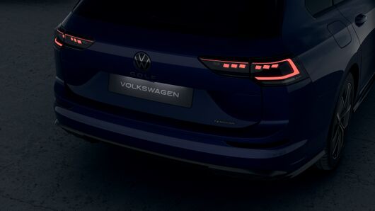 Изображение на Golf VA 8 R-Line Plus 2.0 TSI OPF 4M DSG
