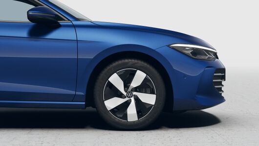 Изображение на Passat 9 Business 2.0 TSI DSG