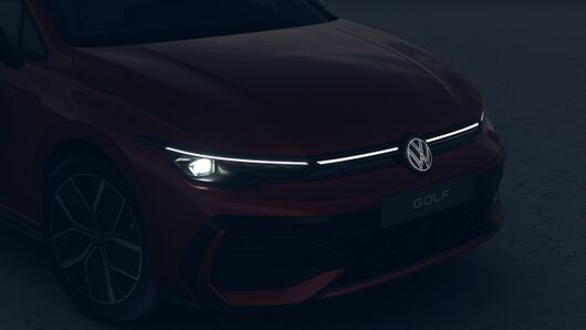 Изображение на Golf 8 R-Line Plus 2.0 TSI OPF 4M DSG