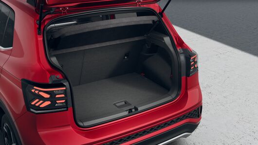 Изображение на T-Cross R-Line PLUS 1.5 TSI OPF DSG