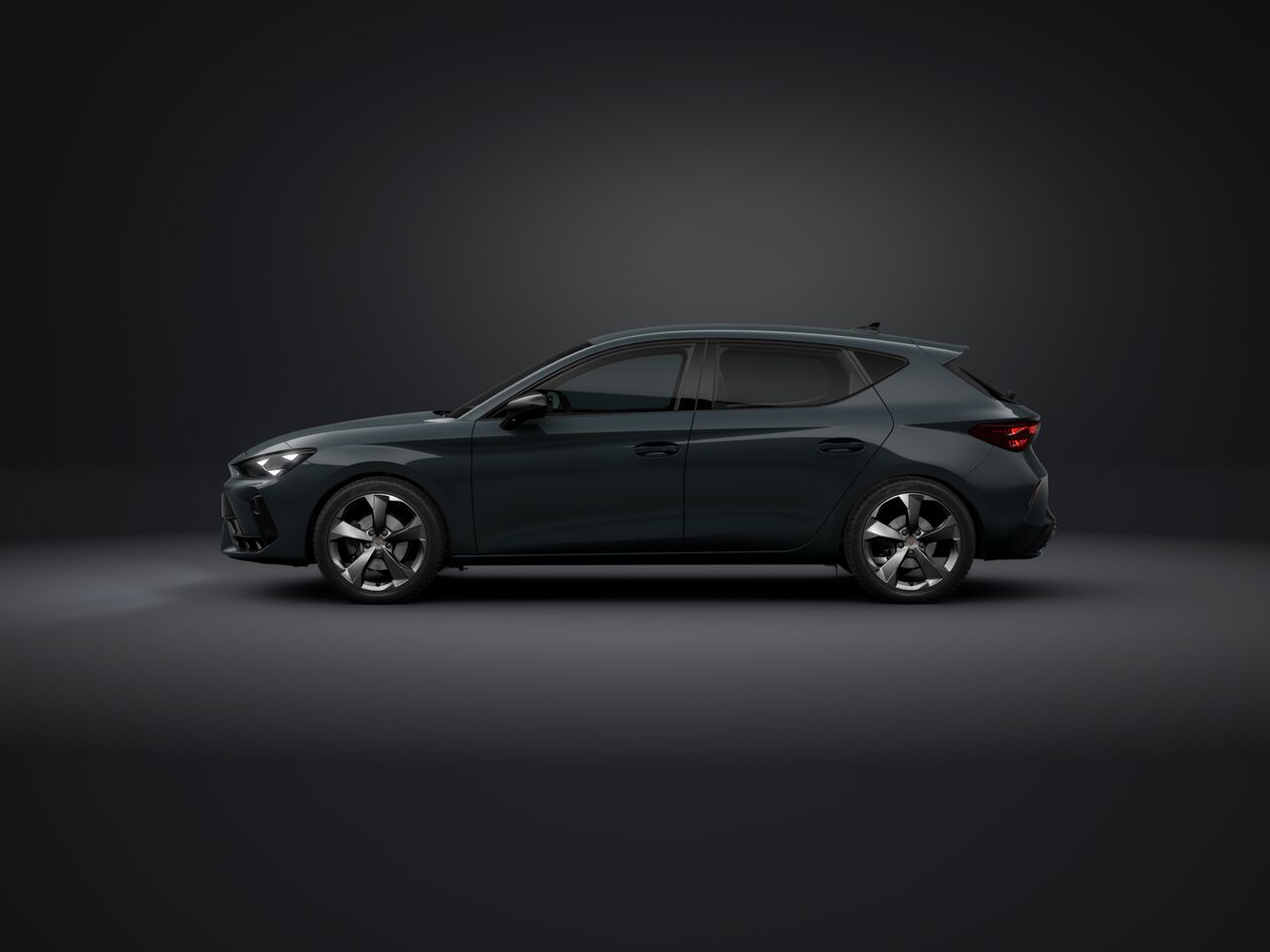 Imagen de un Cupra Leon 1.5 TSI mHEV AT