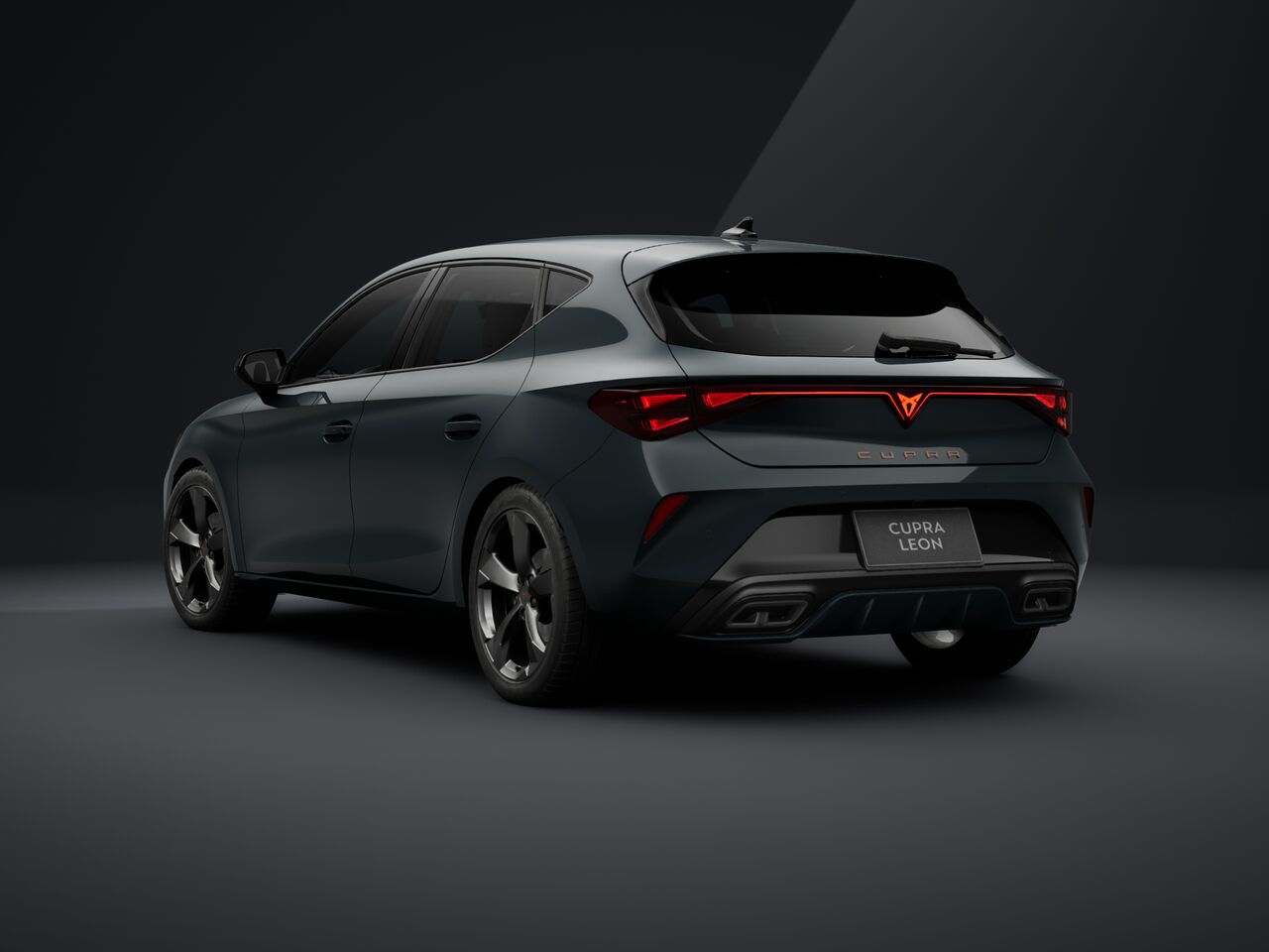 Imagen de un Cupra Leon 1.5 TSI mHEV AT