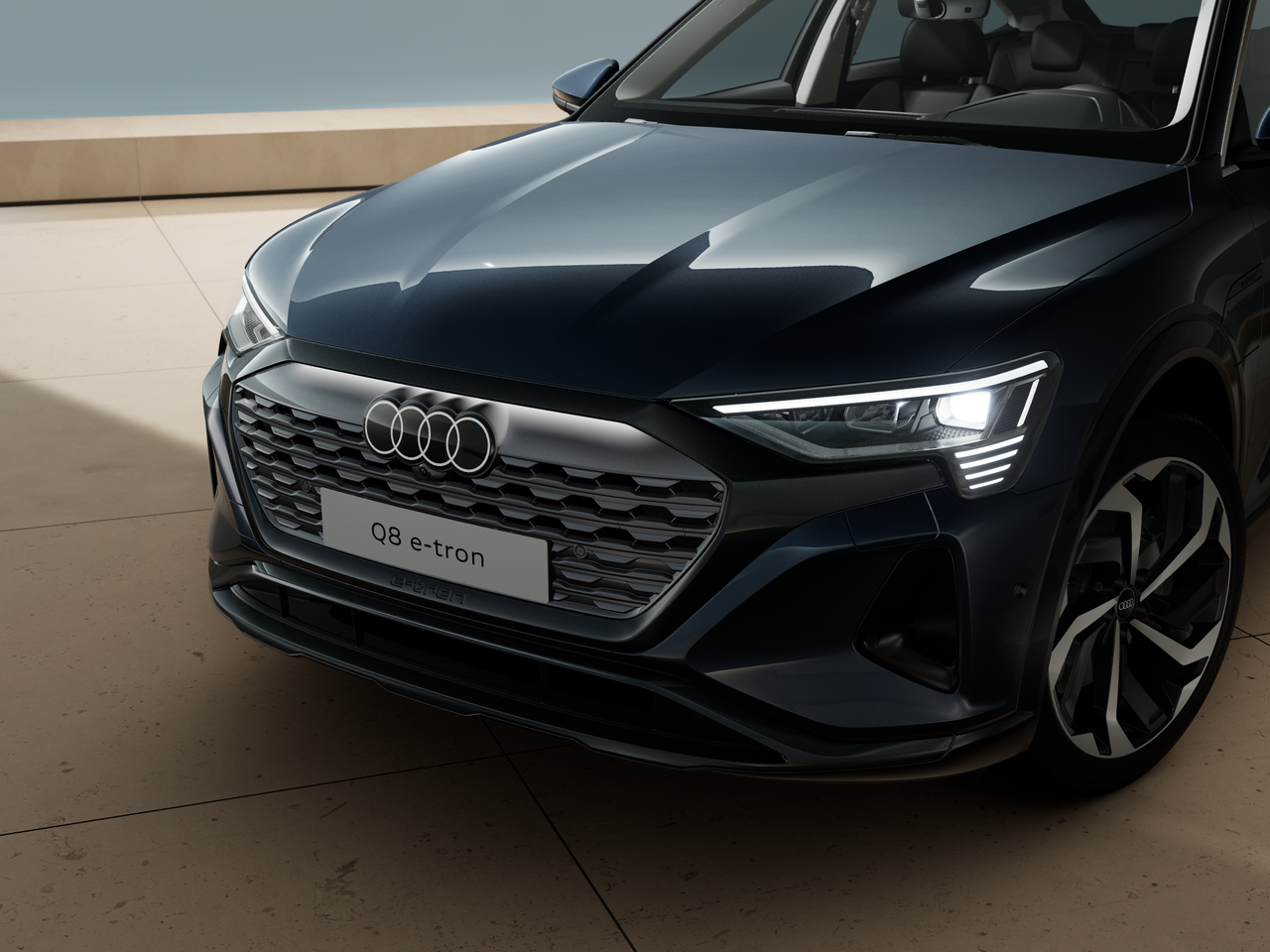 Imagen de un Q8 Sportback e-tron 50 250kW Prestige