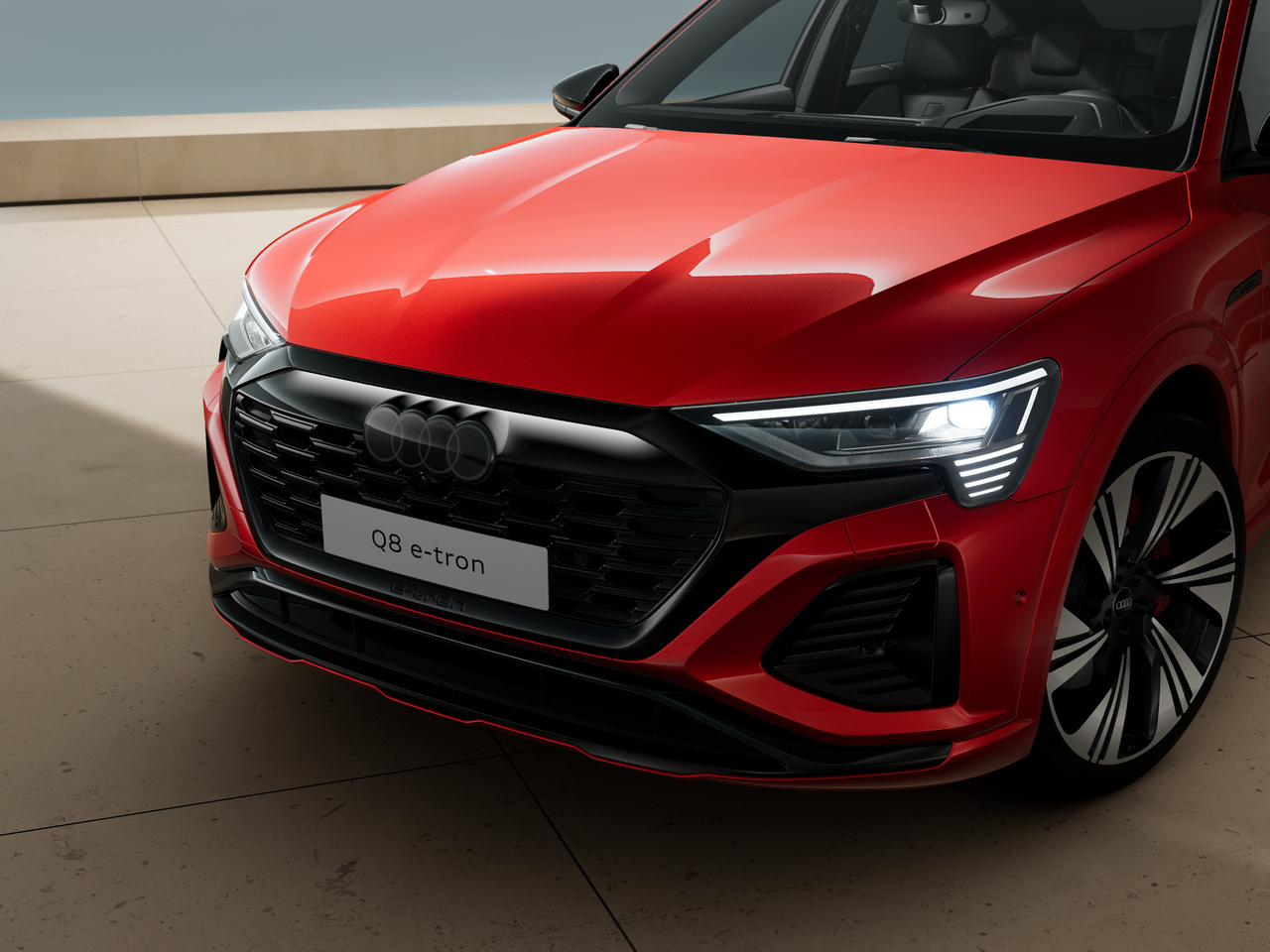 Q8 Sportback S line 55 e-tron quattro