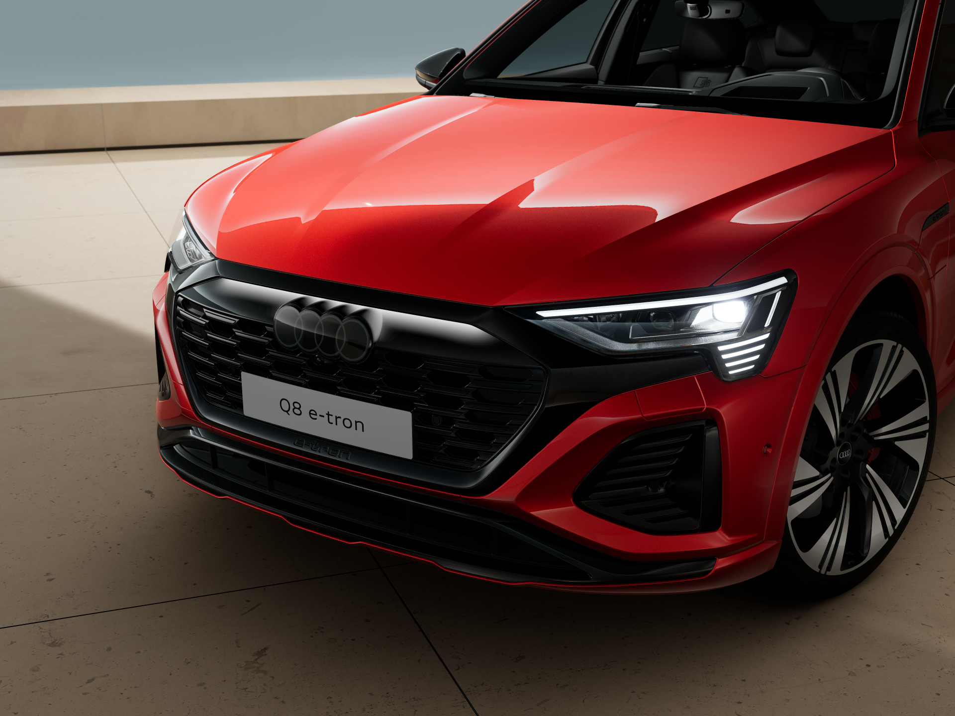 Obrázek Q8 Sportback S line 55 e-tron quattro