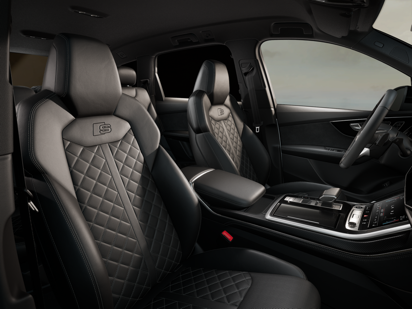 Obrázek Q7 SUV S line TFSI e quattro 360 kW