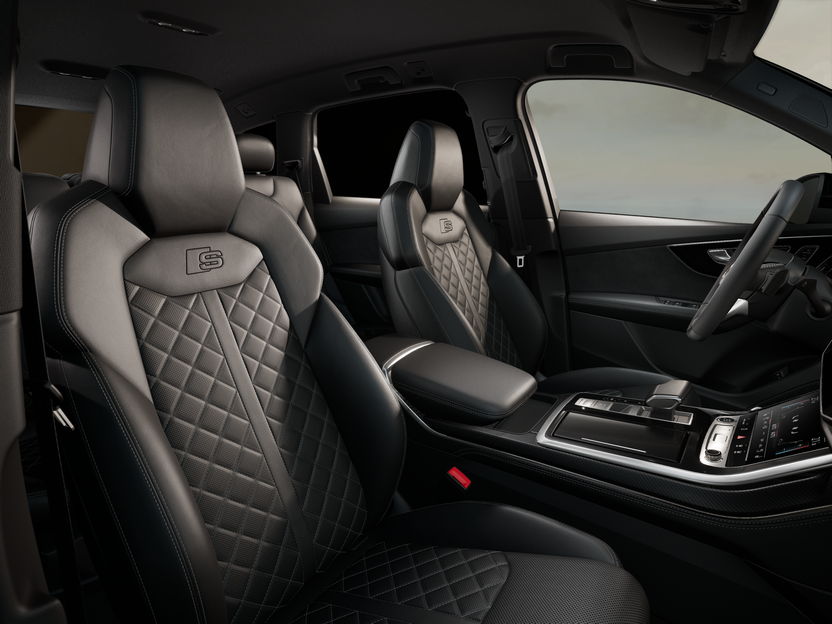 Obrázek Q7 SUV S line TFSI e 360kW quattro