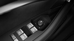 Vnější zpětná zrcátka elektricky