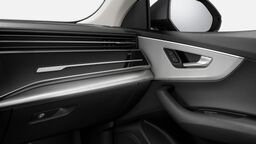 Dekorace z matného kartáčovaného hliníku