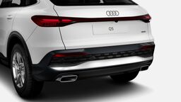 Bez označení modelu na zádi vozidla