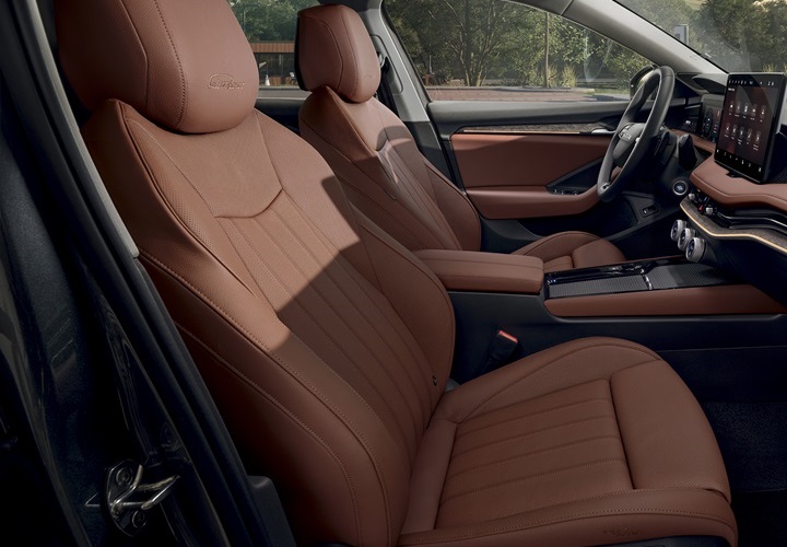 Interijer "Suite L&K Cognac":