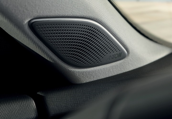 "SOUND SYSTEM CANTON" s 12 zvučnika,