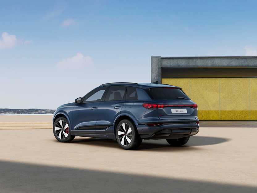 Q6 e-tron quattro képe