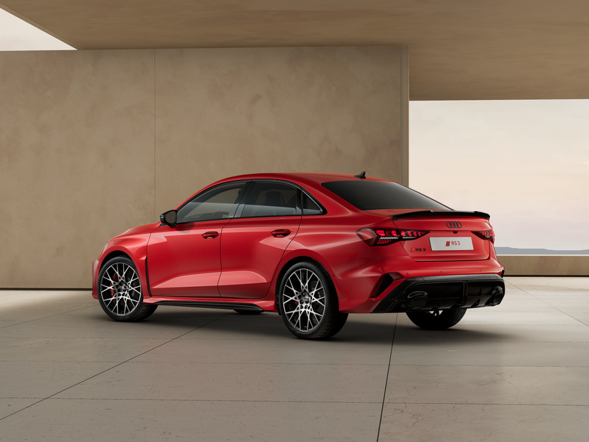 RS 3 Limousine TFSI quattro S tronic képe