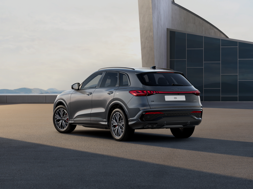 Q5 40 TDI quattro S tronic Business képe