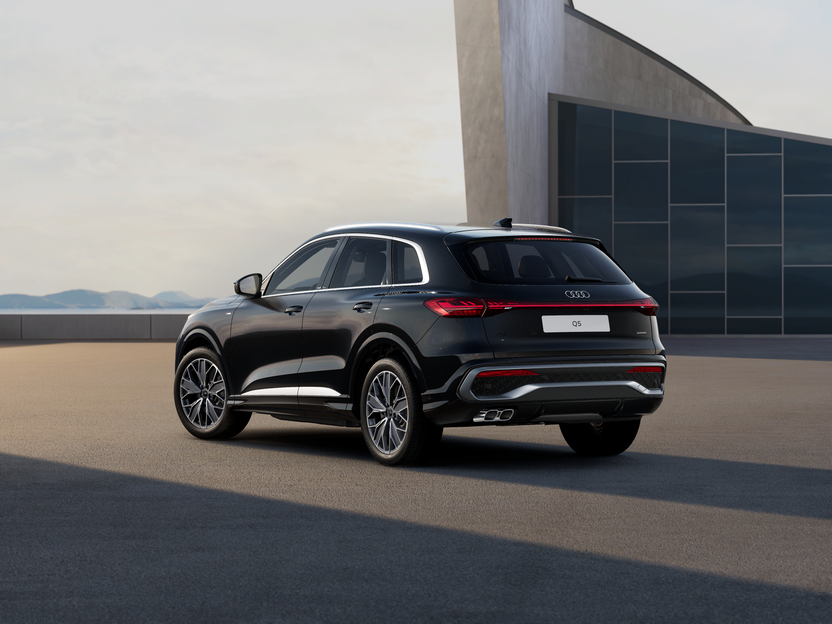 Q5 40 TDI quattro S tronic Business képe